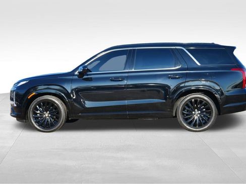 Used 2025 Hyundai Palisade Calligraphy image 3