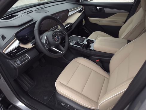 New 2026 Buick Enclave Preferred w/ Power Package image 9