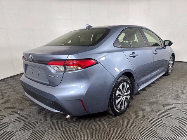 Used 2021 Toyota Corolla LE FWD image 3