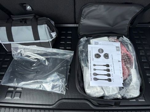 Used 2026 Hyundai Ioniq 9 SEL image 12