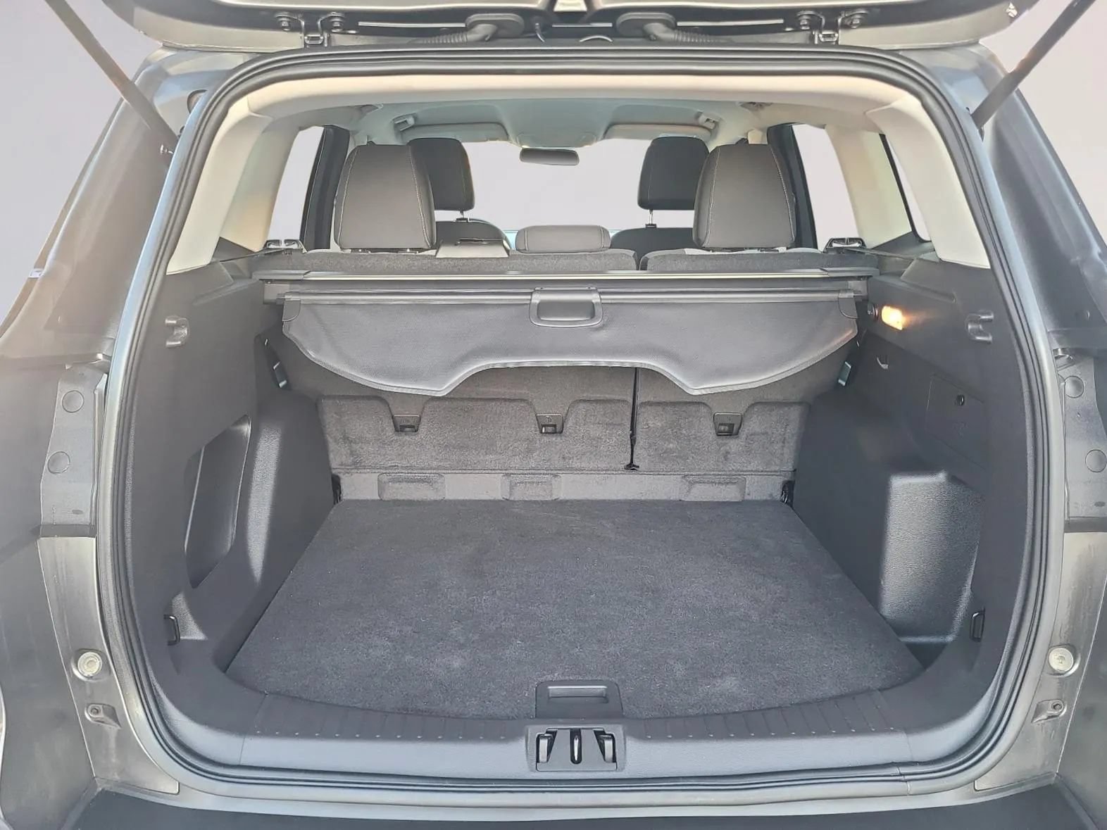 Used 2017 Ford Escape SE FWD image 20
