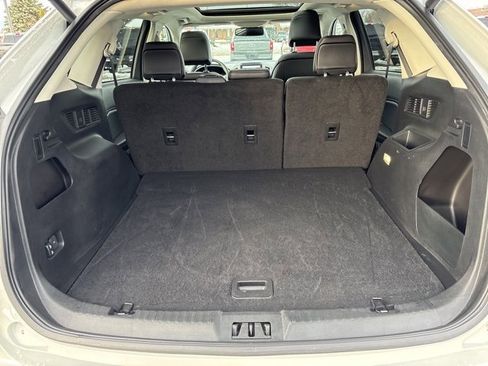 Used 2024 Ford Edge SEL w/ Convenience Package image 16