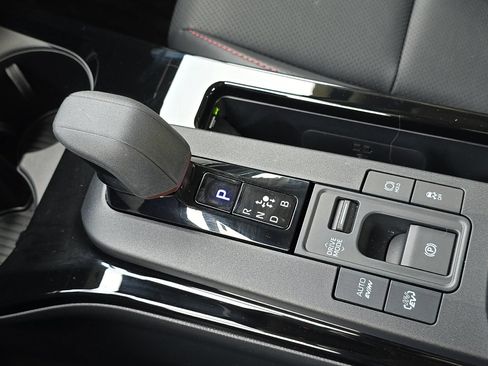 New 2026 Toyota Prius Plug-In Hybrid w/ Limited Premium Package FWD image 18