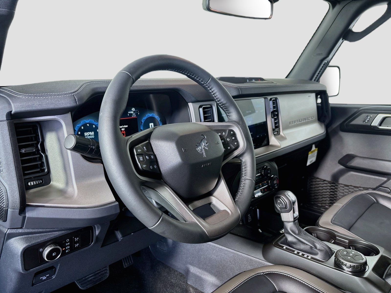 New 2026 Ford Bronco Outer Banks AWD/4WD image 9