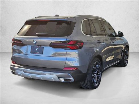 New 2026 BMW X5 xDrive50e image 5