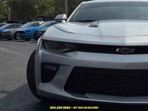 Used 2018 Chevrolet Camaro SS RWD image 12