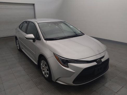 Used 2021 Toyota Corolla LE image 13