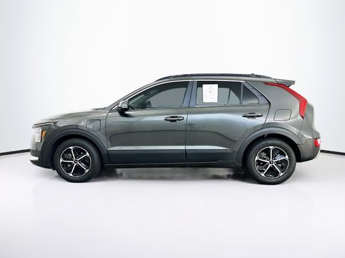 Used 2024 Kia Niro EX w/ EX Cold Weather Package image 4