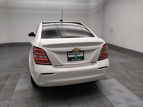 Used 2019 Chevrolet Sonic Premier FWD image 6