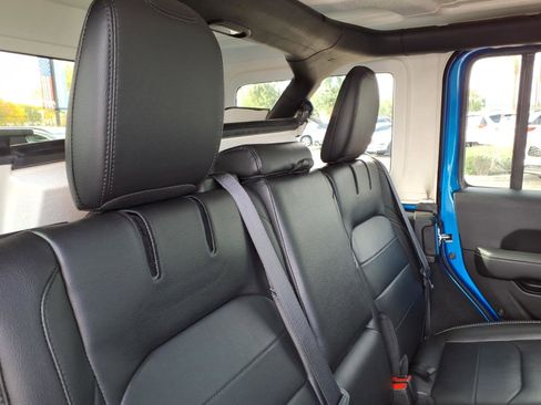 Used 2021 Jeep Wrangler Unlimited Sahara w/ Cold Weather Group image 14