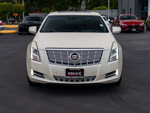 Used 2013 Cadillac XTS Platinum AWD/4WD image 3