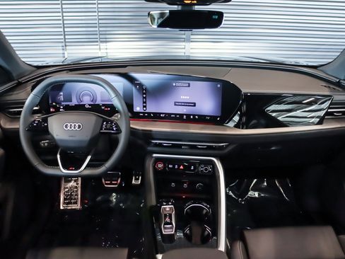 New 2026 Audi SQ5 Premium Plus image 7