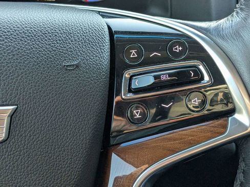 Used 2019 Cadillac Escalade Base image 27