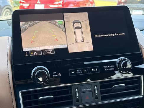 Used 2024 INFINITI QX80 Sensory w/ Cargo Package AWD/4WD image 30
