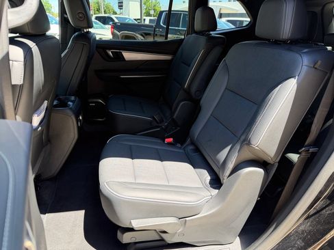 Used 2025 Buick Enclave Preferred FWD image 26