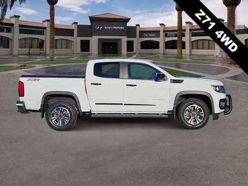 Used 2022 Chevrolet Colorado Z71 AWD/4WD image 9