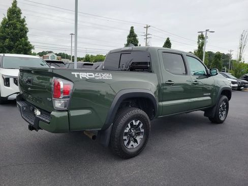 Used 2021 Toyota Tacoma TRD Off-Road w/ Technology Package AWD/4WD image 4