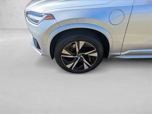 Used 2021 Volvo XC90 T8 R-Design w/ Advanced Package image 24