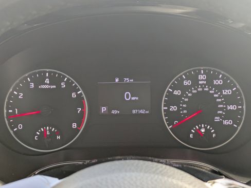 Used 2021 Kia Seltos EX image 30