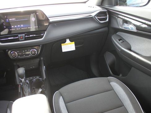 New 2026 Chevrolet TrailBlazer LT image 8