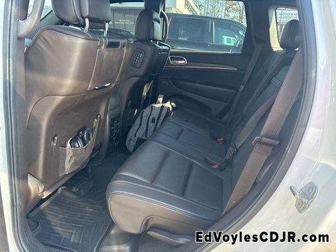 Used 2017 Jeep Grand Cherokee Summit w/ Platinum Series Group image 9