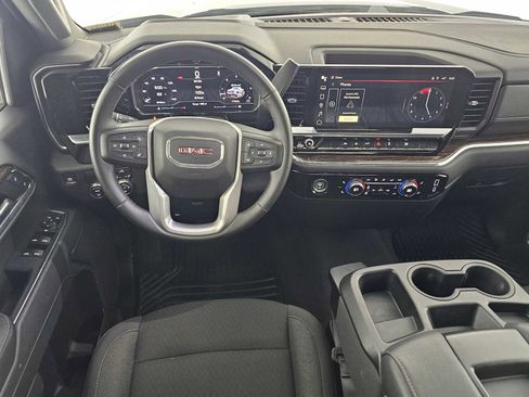Used 2024 GMC Sierra 1500 Elevation image 18