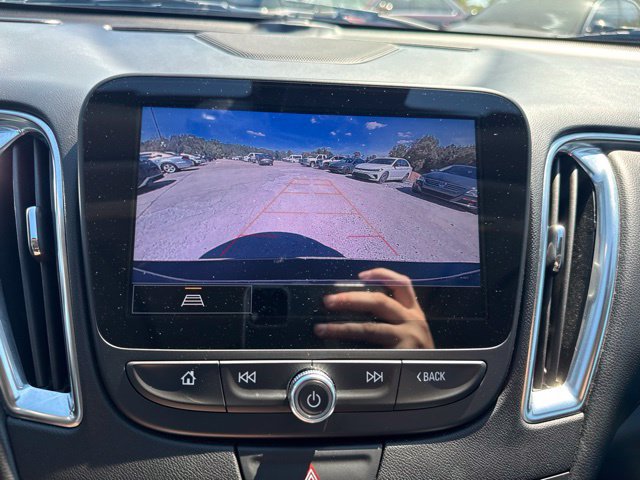 Used 2022 Chevrolet Malibu Premier FWD image 22