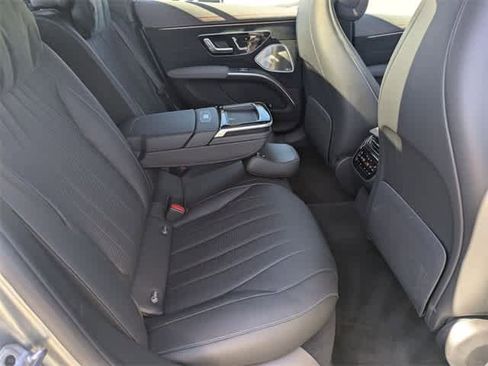 Used 2023 Mercedes-Benz EQS 580 4MATIC Sedan image 19