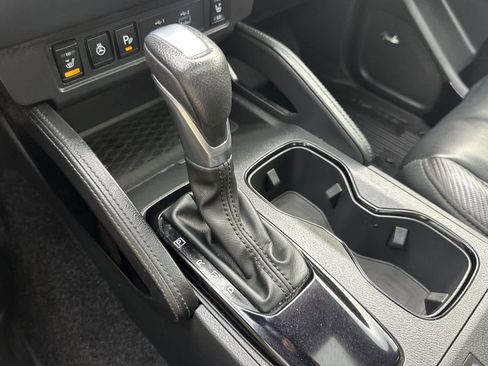 Used 2022 Nissan Frontier PRO-4X w/ Pro-4X Premium Package image 20