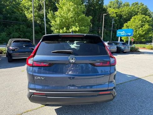 Used 2025 Honda CR-V LX image 3