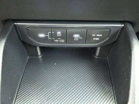 Used 2025 Kia K4 FWD image 23