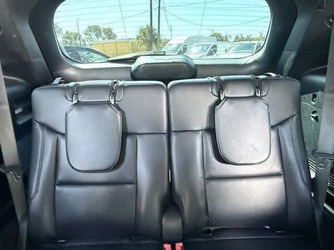 Used 2020 Ford Explorer XLT w/ Equipment Group 202A AWD/4WD image 13
