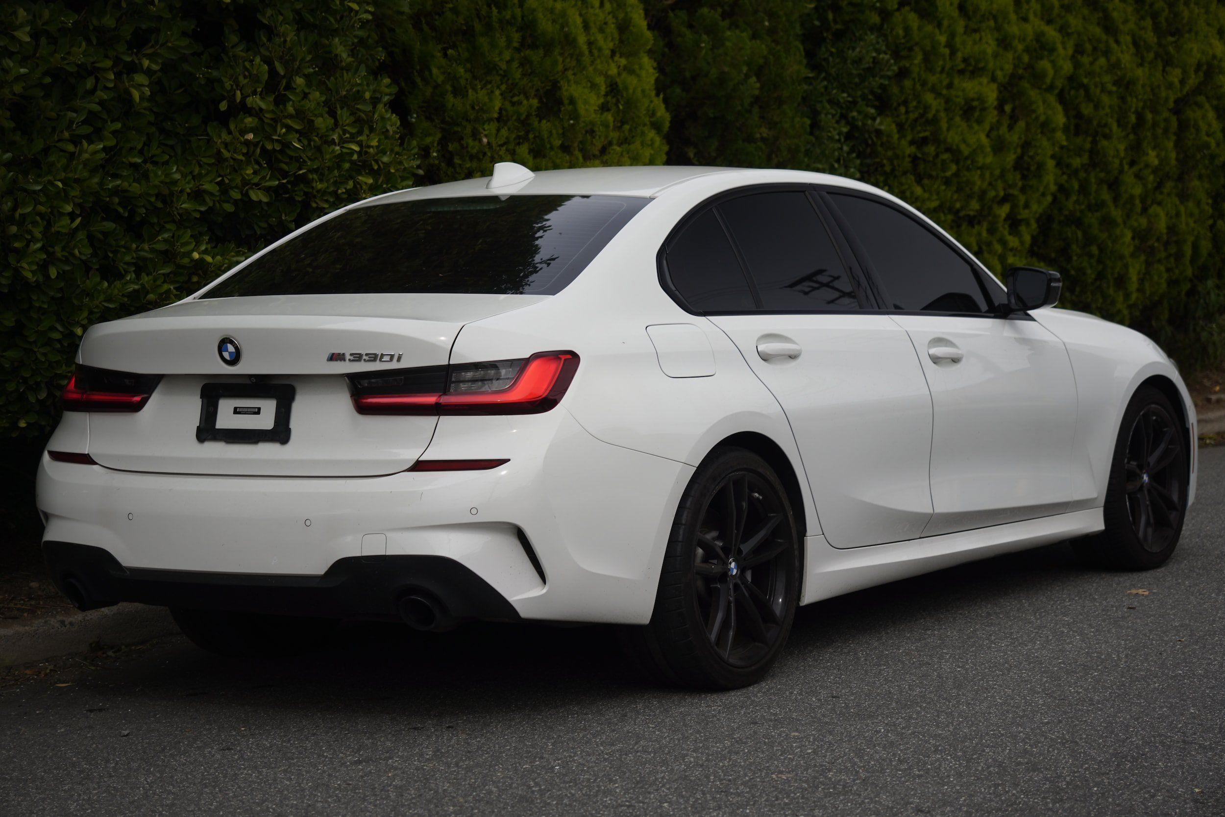 Used 2021 BMW 330i Sedan w/ M Sport Package RWD image 7