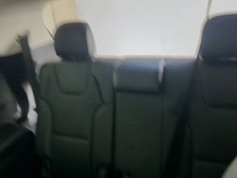 Used 2025 Kia Telluride S FWD image 30