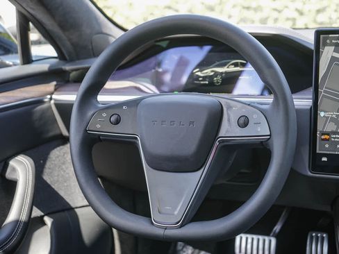 Used 2023 Tesla Model S AWD/4WD image 14