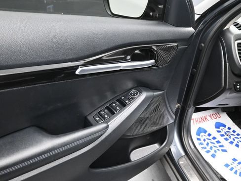 Used 2022 Kia Seltos Nightfall Edition image 7