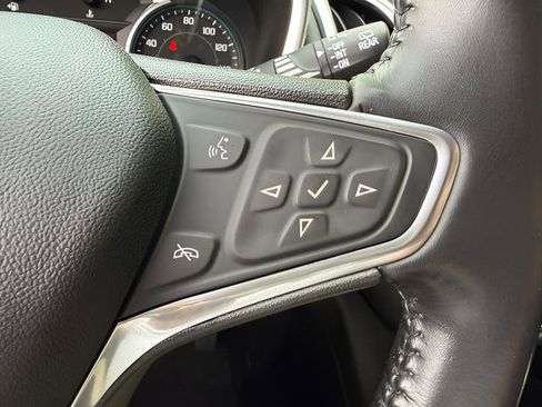 Used 2018 Chevrolet Equinox LT w/ Sun & Infotainment Package AWD/4WD image 19