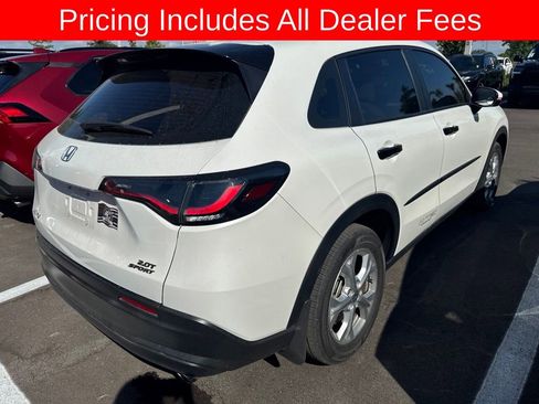 Used 2024 Honda HR-V LX image 4