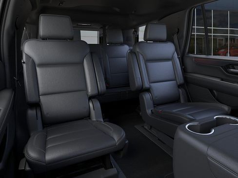 New 2026 GMC Yukon Denali w/ Denali Reserve Package AWD/4WD image 17