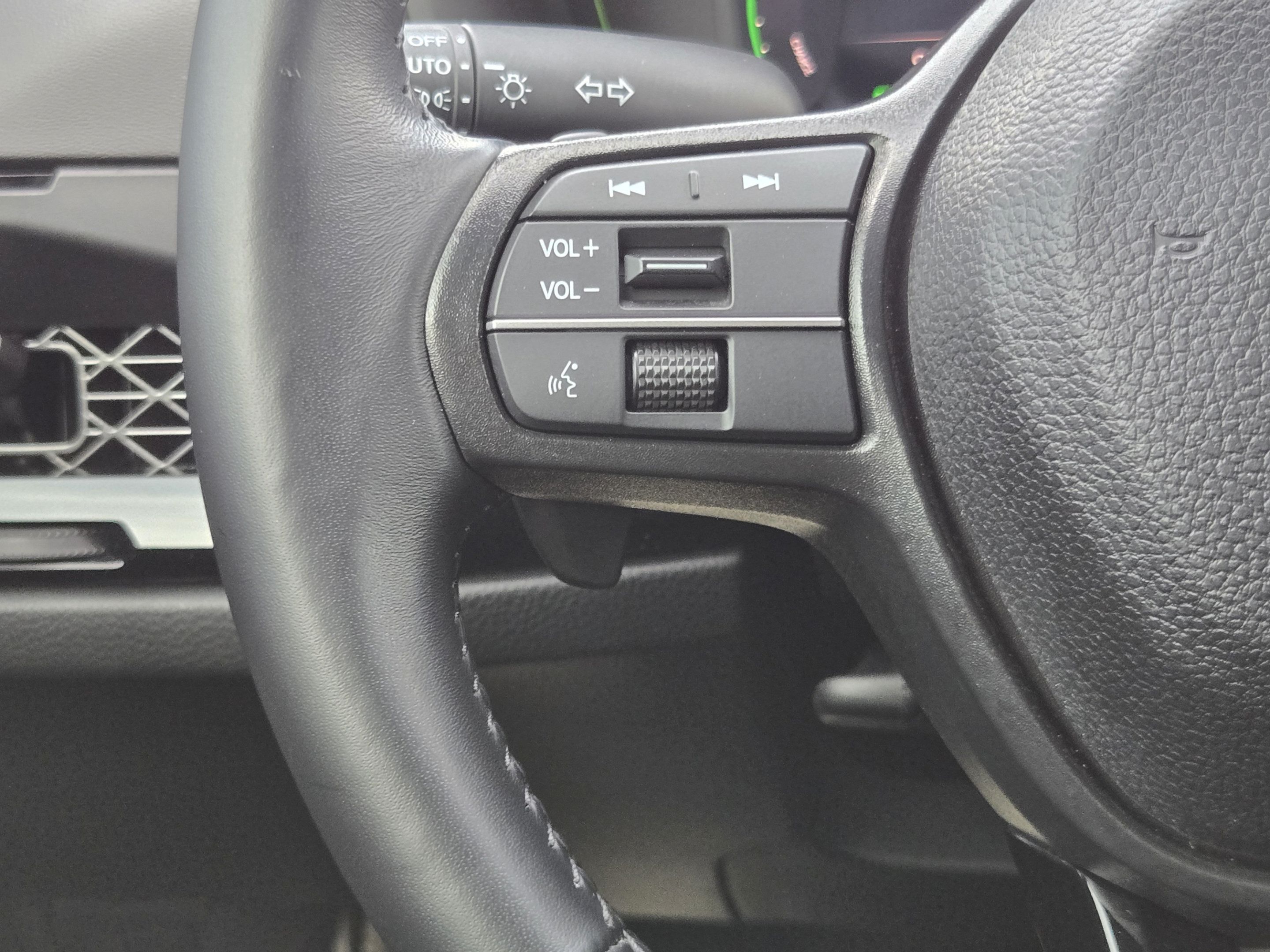 Used 2024 Honda Accord Sport image 25