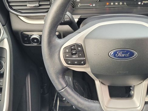 Used 2023 Ford Explorer XLT w/ Equipment Group 202A image 13