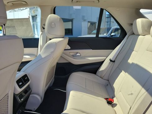 New 2026 Mercedes-Benz GLE 450 4MATIC image 12