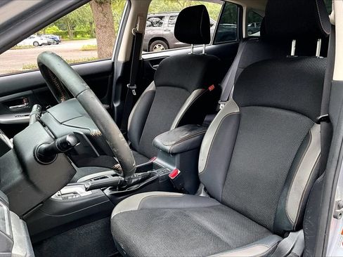 Used 2017 Subaru Crosstrek 2.0i Premium AWD/4WD image 15