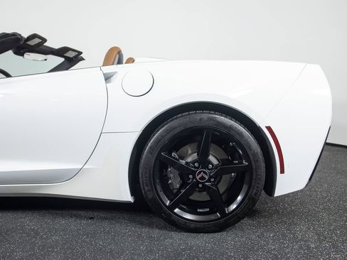 Used 2015 Chevrolet Corvette Stingray Convertible w/ 2LT Preferred Equipment Group RWD image 22