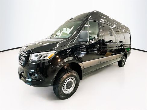 New 2026 Mercedes-Benz Sprinter 2500 image 3