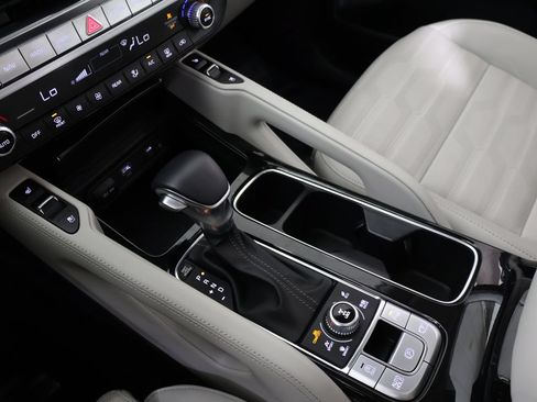 Certified 2023 Kia Telluride SX Prestige AWD/4WD image 66