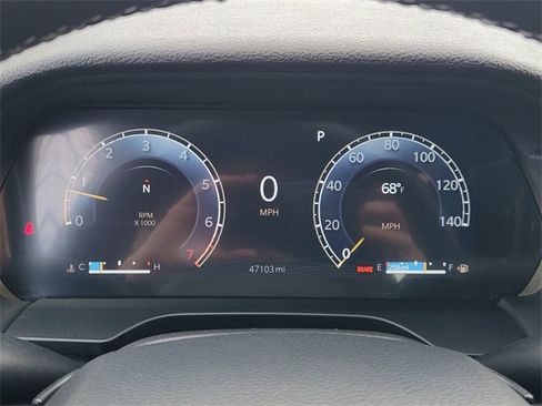 Used 2024 Jeep Grand Cherokee Altitude image 15