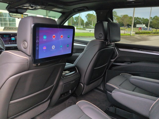 Used 2025 Cadillac Escalade Premium Luxury w/ Touring Package AWD/4WD image 16