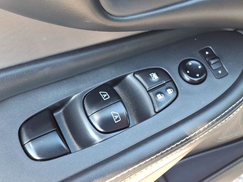 Used 2020 Nissan Murano S w/ Technology Package FWD image 11