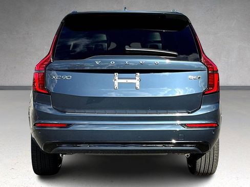 New 2026 Volvo XC90 B6 Ultra w/ Protection Package image 4
